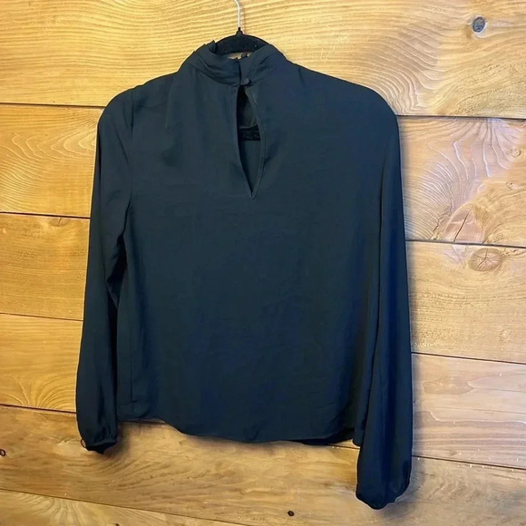 Revolve Krista women’s blouse black long sleeve high collar button in back event - Picture 7 of 11